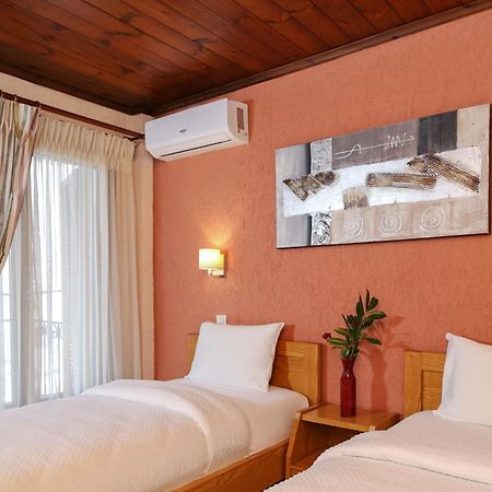 Asimina Guesthouse, Eptalofos Parnassos Exteriör bild