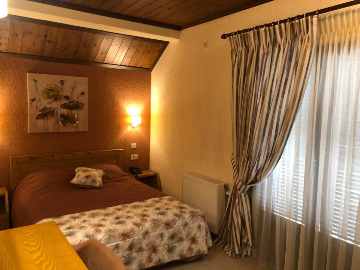 Asimina Guesthouse, Eptalofos Parnassos Exteriör bild